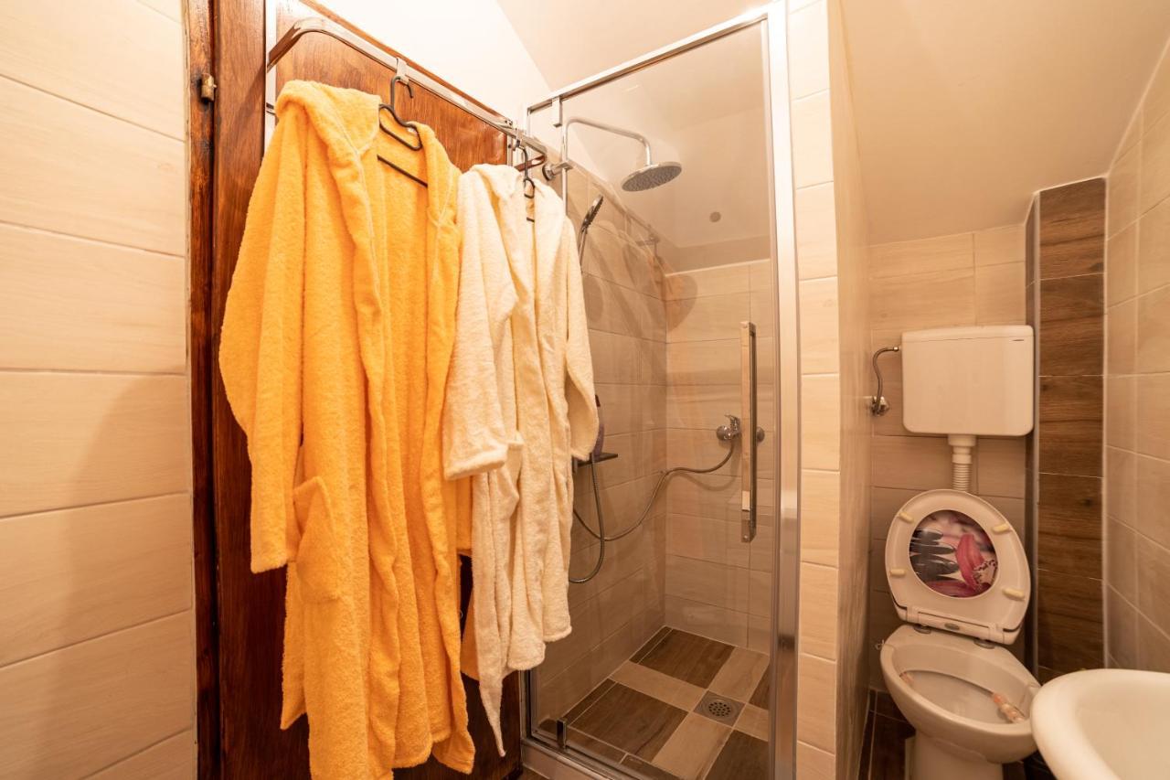 Delux Apartmani โปชาเรวัซ ภายนอก รูปภาพ